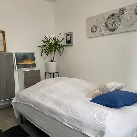 Fuell Dich Zuhause - Ein Gemuetliches In Fuer Kurze Aufenthalte Bremen